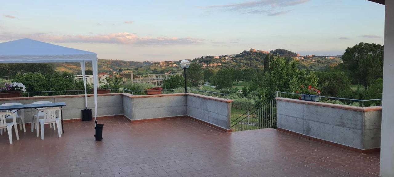 Casa Vacanze Cerreto 3 Miglianico Bagian luar foto