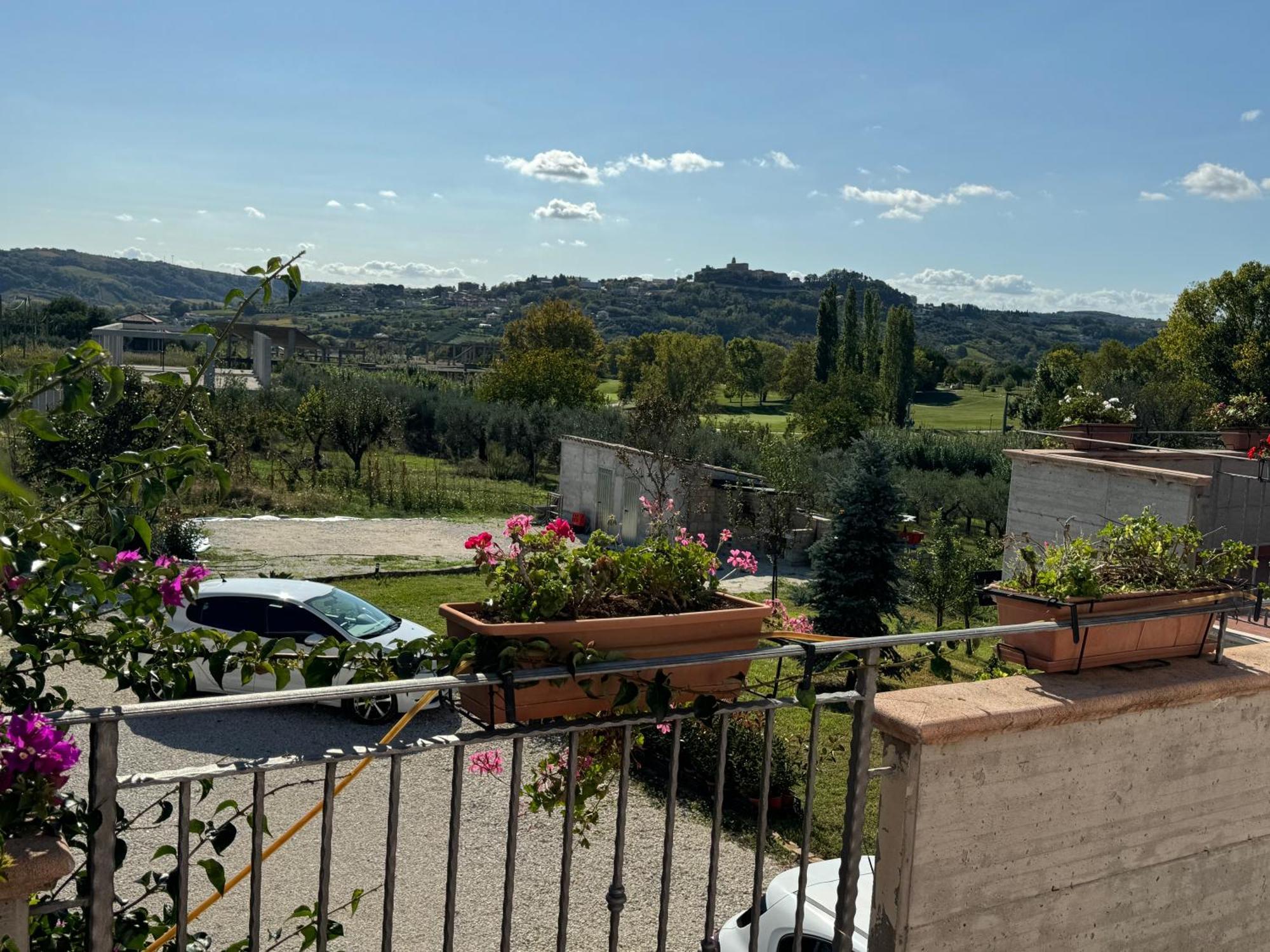 Casa Vacanze Cerreto 3 Miglianico Bagian luar foto